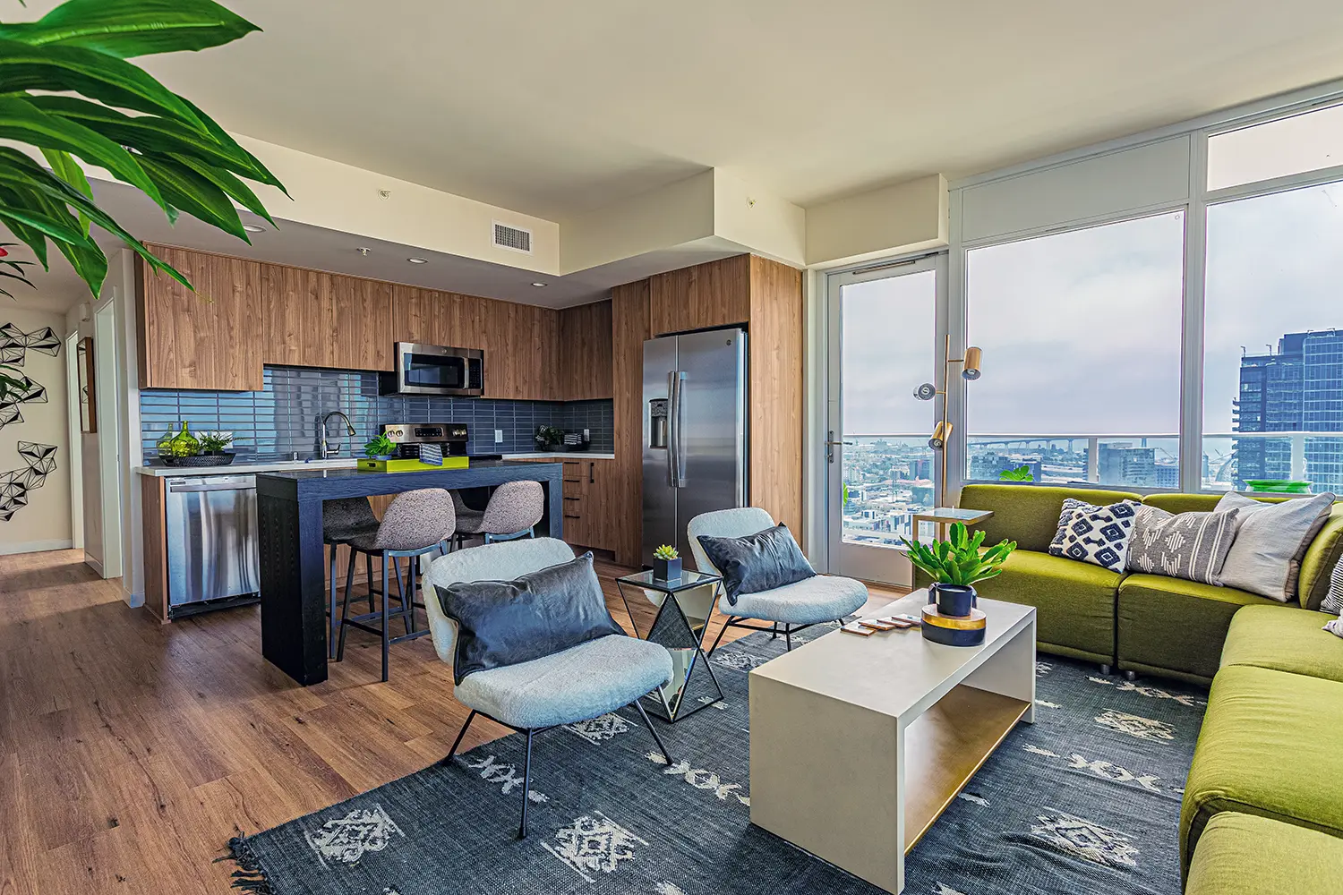 Broadway-Towers-Apartments-11