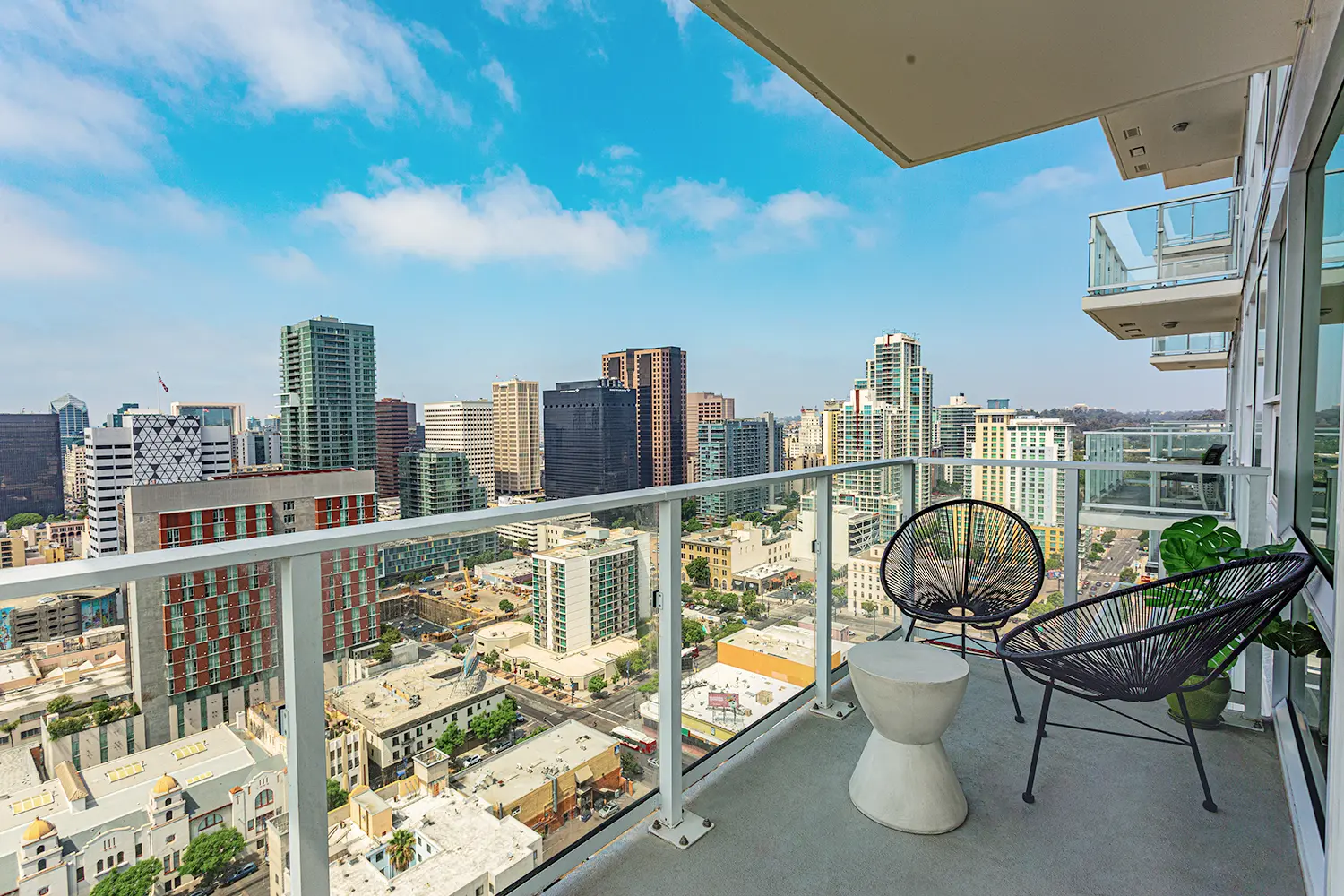 Broadway-Towers-Apartments-12